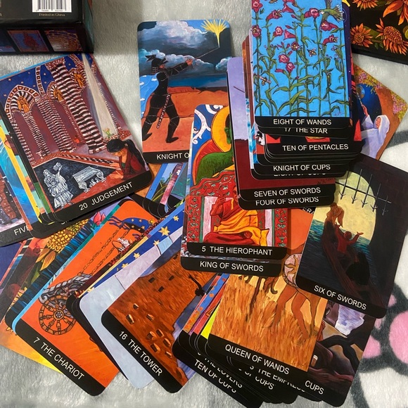 Tarot St De Croix by Lisa De St Croix- Borderless version - Picture 8 of 8